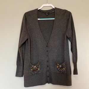 EUC gray Apt 9 cardigan with bling on pockets size small